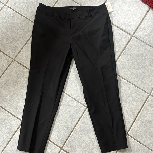 Beautiful Eloquii black work pants NWT size 18! - Picture 2 of 4